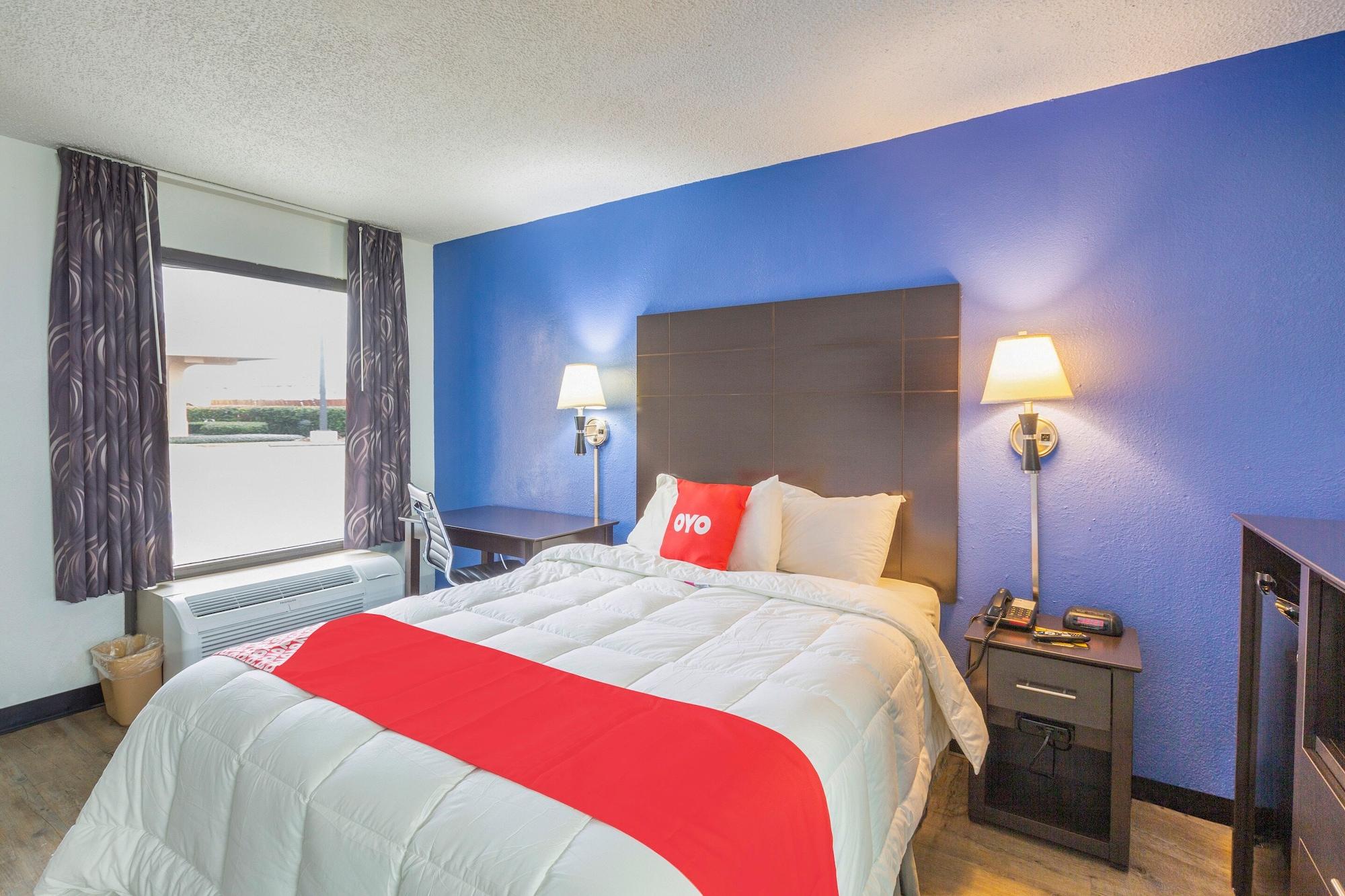 Oyo Hotel Baton Rouge Mid City Exterior foto